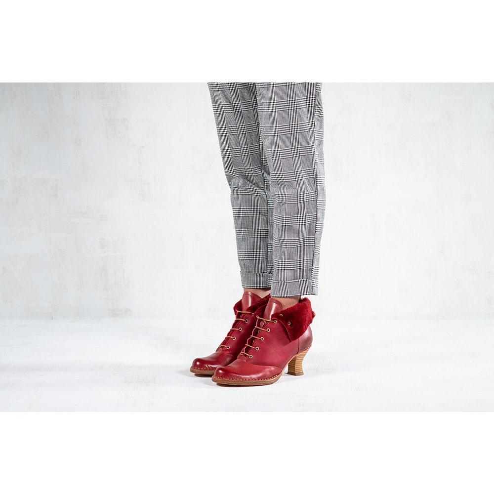 Neosens S838 RESTORED SKIN-HAIR BLACK/ ROCOCO