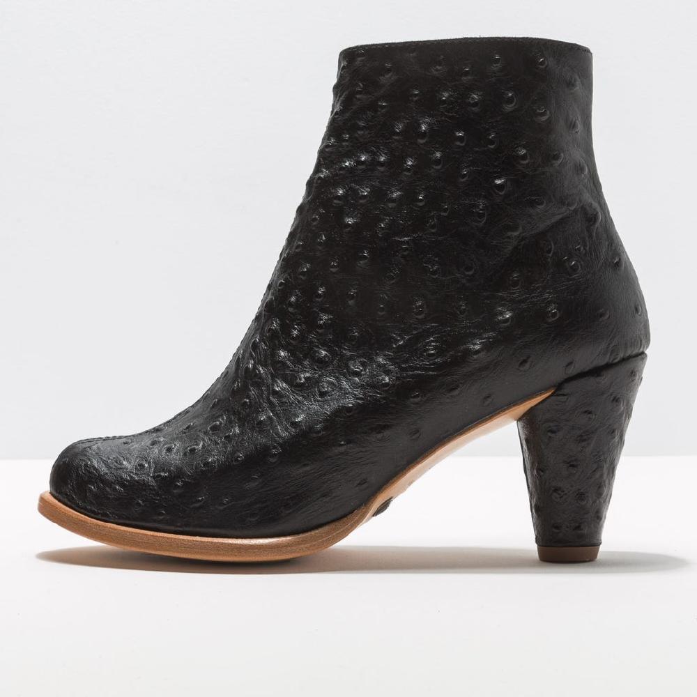 neosens S939F FANTASY OSTRICH BLACK / BEBA