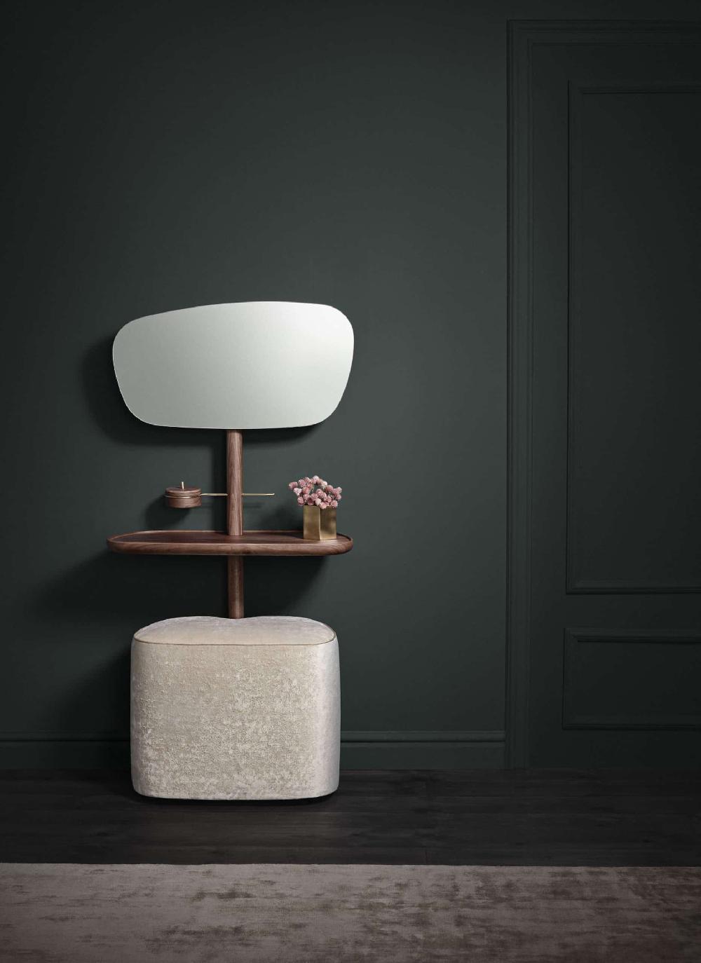 Nomon Dressing Table With Cream Pouf