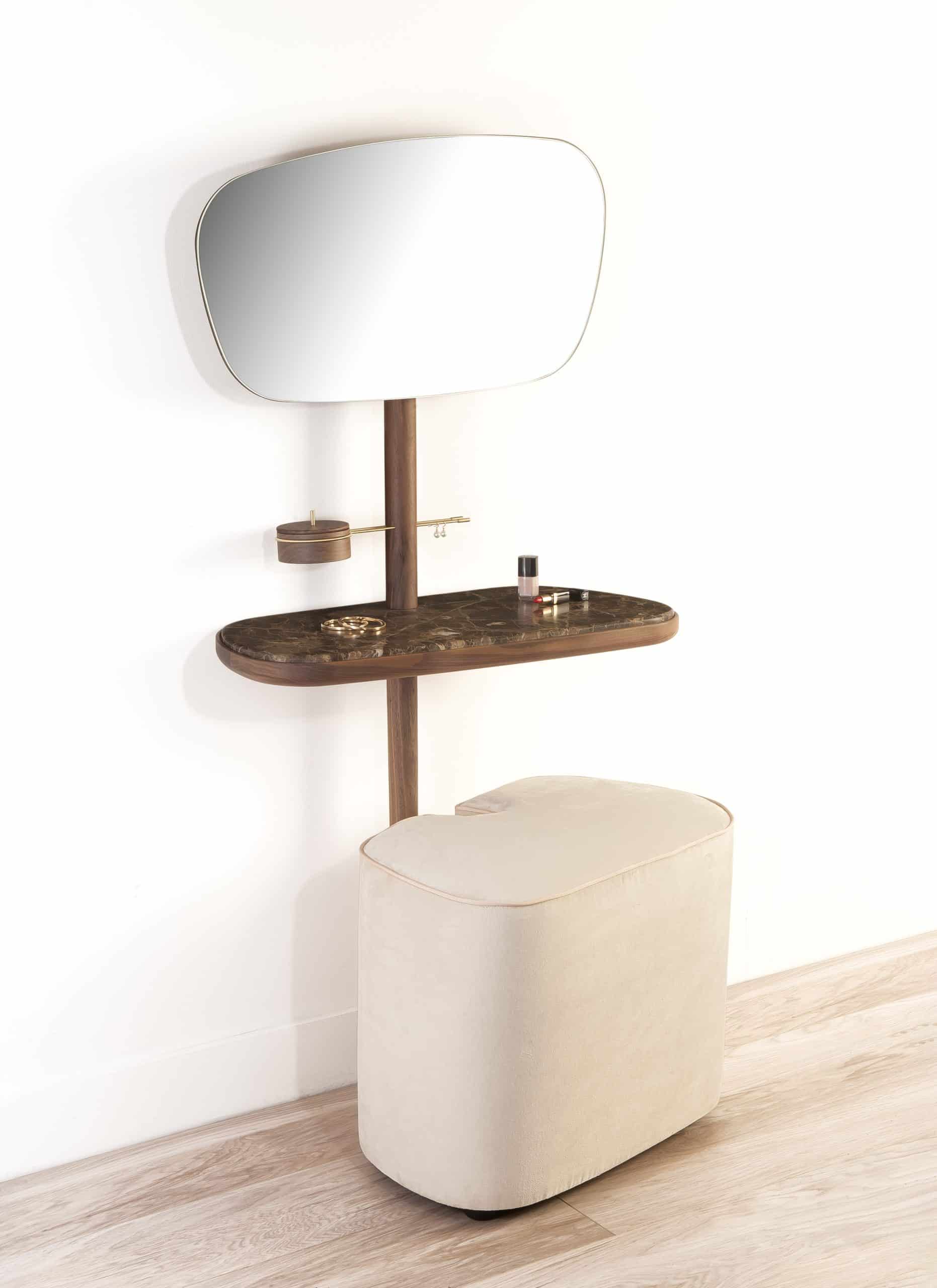 Nomon Dressing Table With Cream Pouf