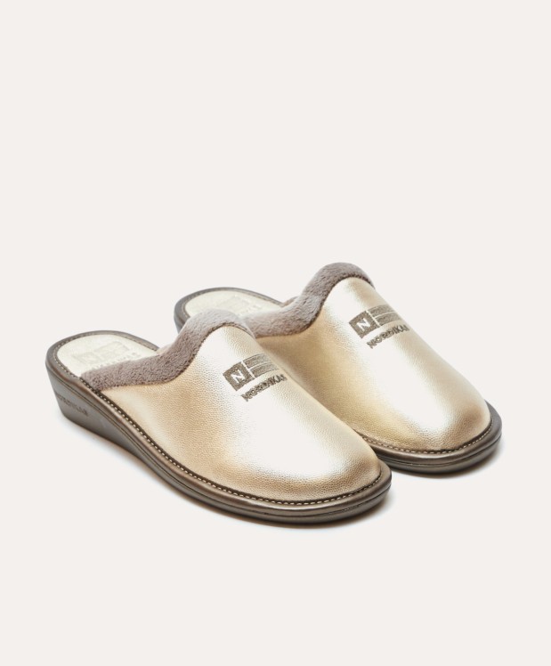 Nordikas ZAPATILLAS DE CASA MUJER METALIC PLATINO