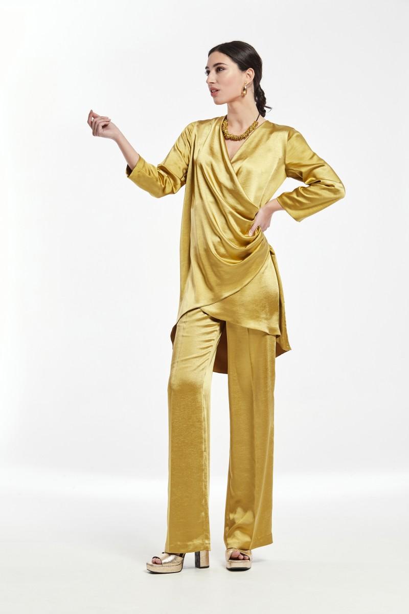 Oky Coky CASACA CRUZADA CON FRUNCE SATEN VINTAGE STRETCH