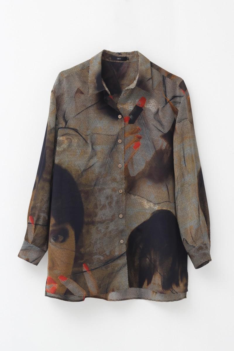 Oky Coky CAMISA BAJO ASIMÉTRICO ESTAMPADO SEDA