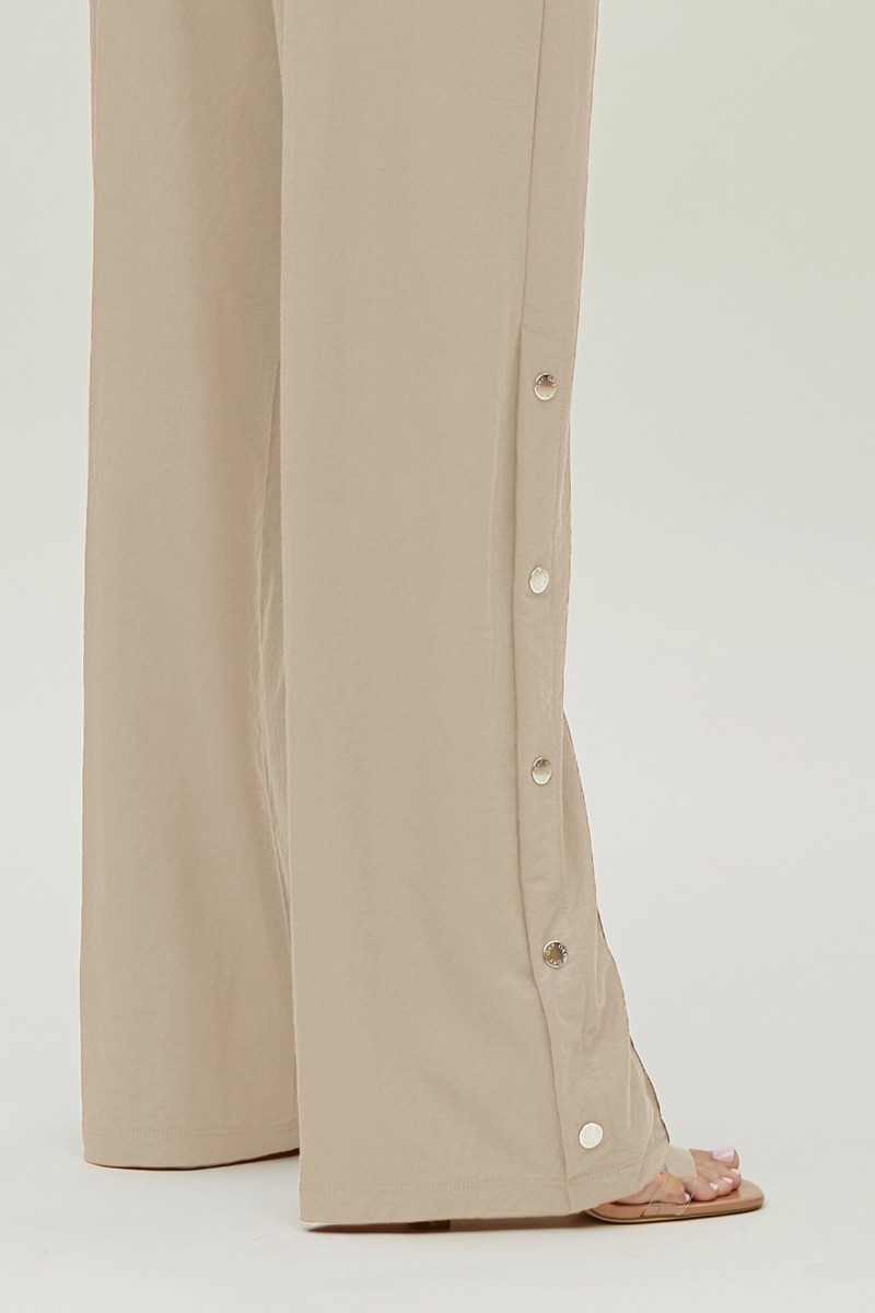 Oky Coky PANTALÓN BROCHES LATERALES