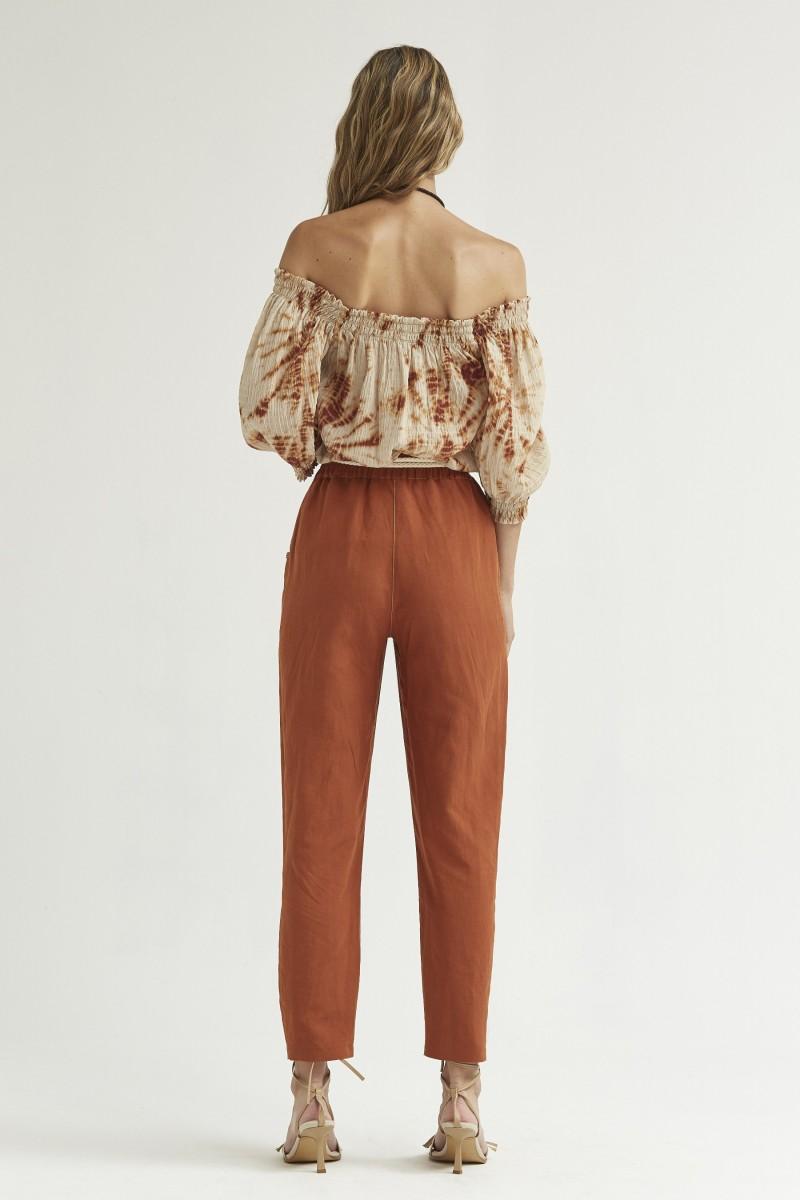 Oky Coky TOP GOMAS ESCOTE TIE DYE CON RELIEVE