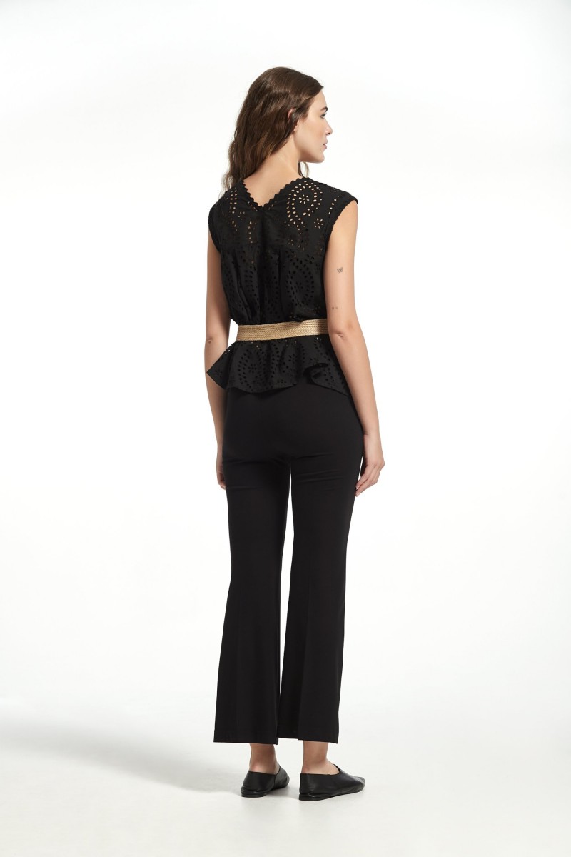 Oky Coky TOP YAREN ALGODON PERFORADO