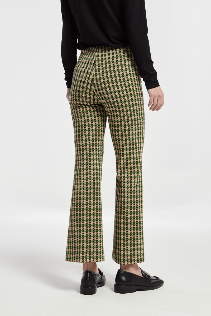 Oky Coky PANTALÓN ACAMPANADO CROPPED HOLLIE PUNTO JACQUARD TRICOLOR