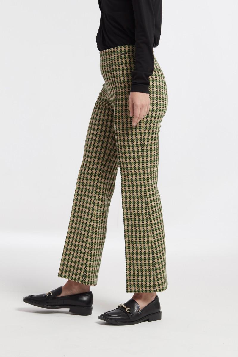 Oky Coky PANTALÓN ACAMPANADO CROPPED HOLLIE PUNTO JACQUARD TRICOLOR