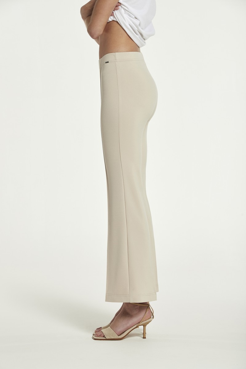 Oky Coky PANTALÓN ACAMPANADO CROPPED HOLLIE PUNTO ROMA