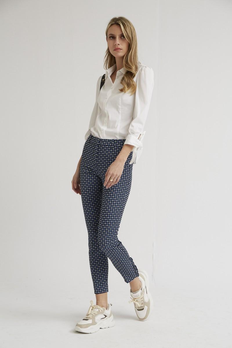 Oky Coky PANTALÓN AJUSTADO VOLANTE BAJO JACQUARD ELÁSTICO