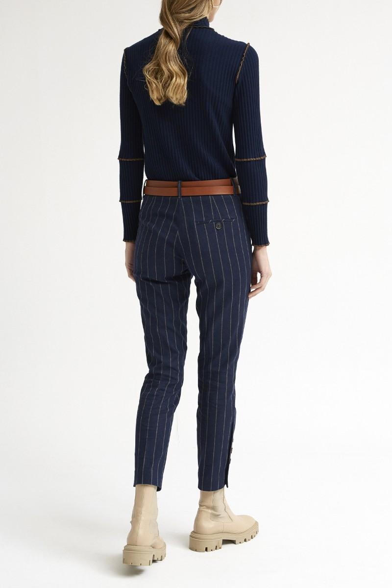 Oky Coky PANTALÓN SASTRE BOTONES BAJO RAYA DIPLOMÁTICA