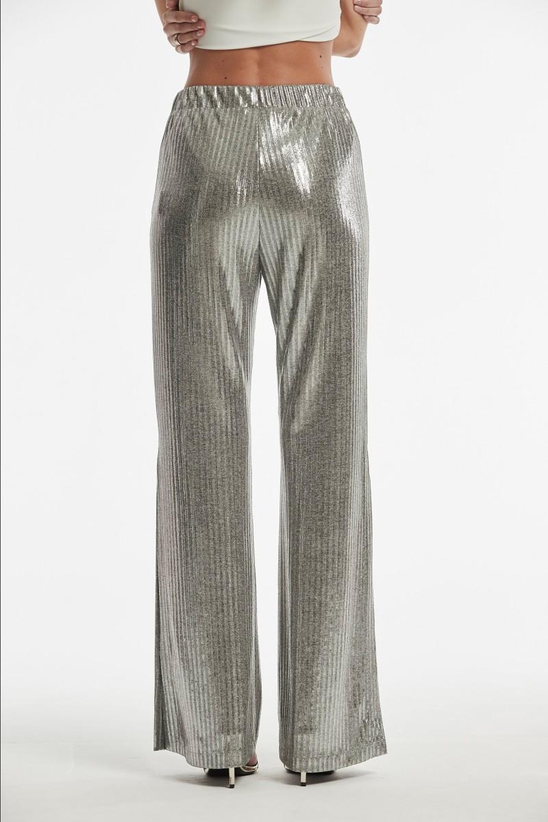 Oky Coky PANTALÓN TORBA PUNTO CANALÉ LAMINADO BRILLO