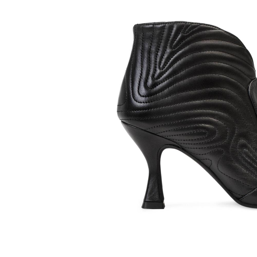 Paco Gil MARIA BLACK BRAVO