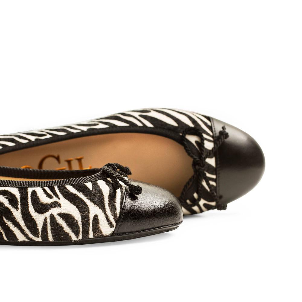 Paco Gil ROSALÍA ZEBRA