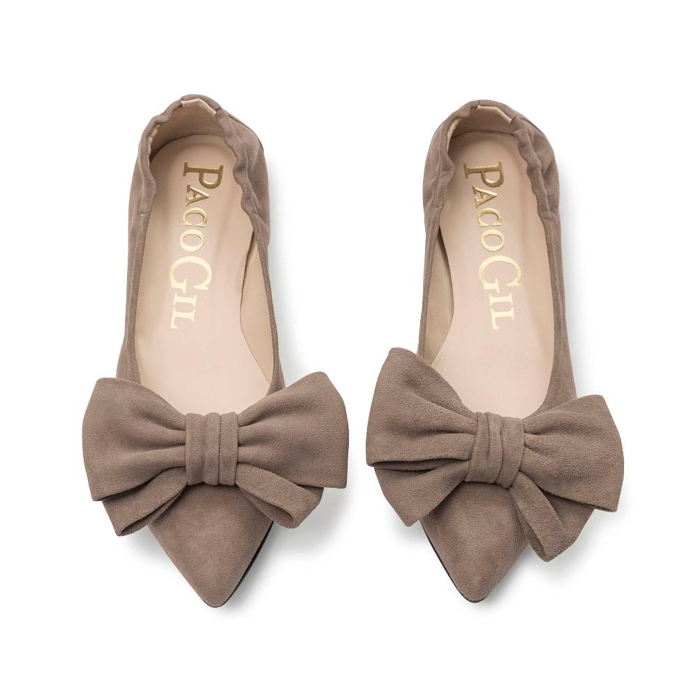 Paco Gil TATIANA TOPO-TOPO