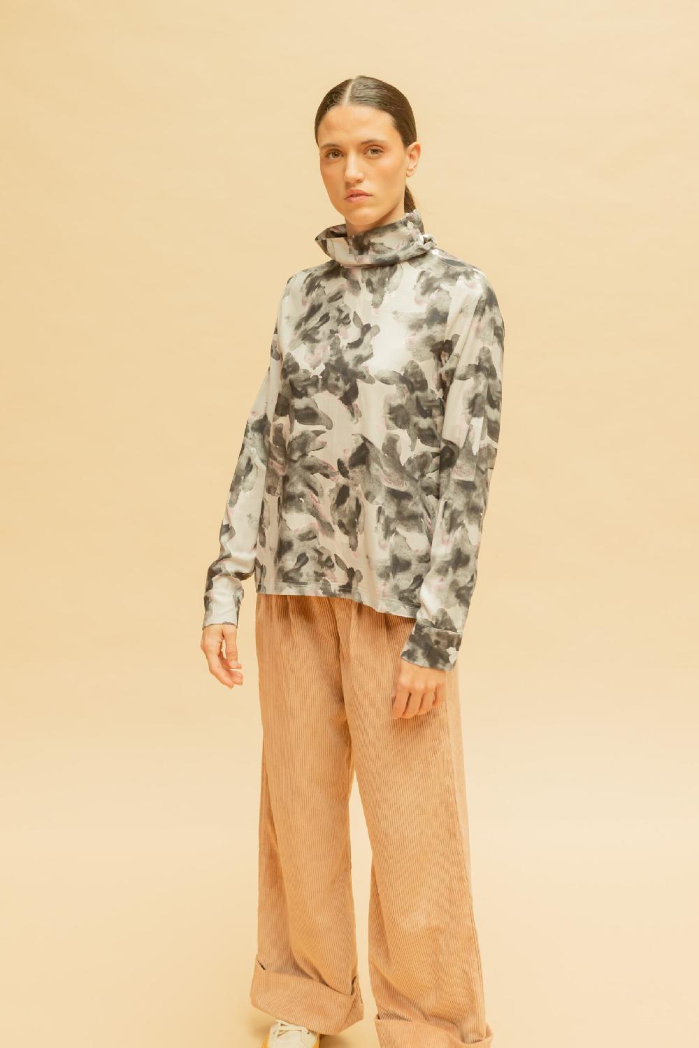 Pan Producto Básico Blusa Estampada Cuello Chimenea