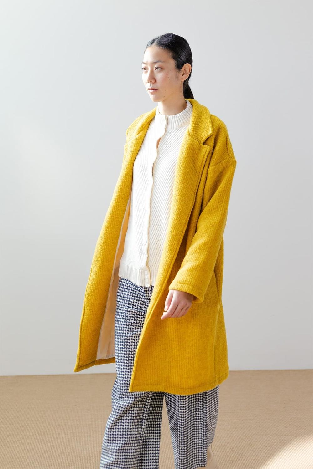 Pan Producto Básico Abrigo Mostaza Ligero