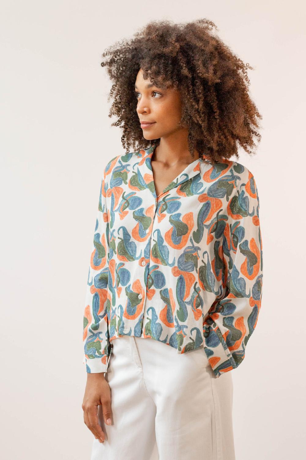 pan producto básico Blusa estampada con botones