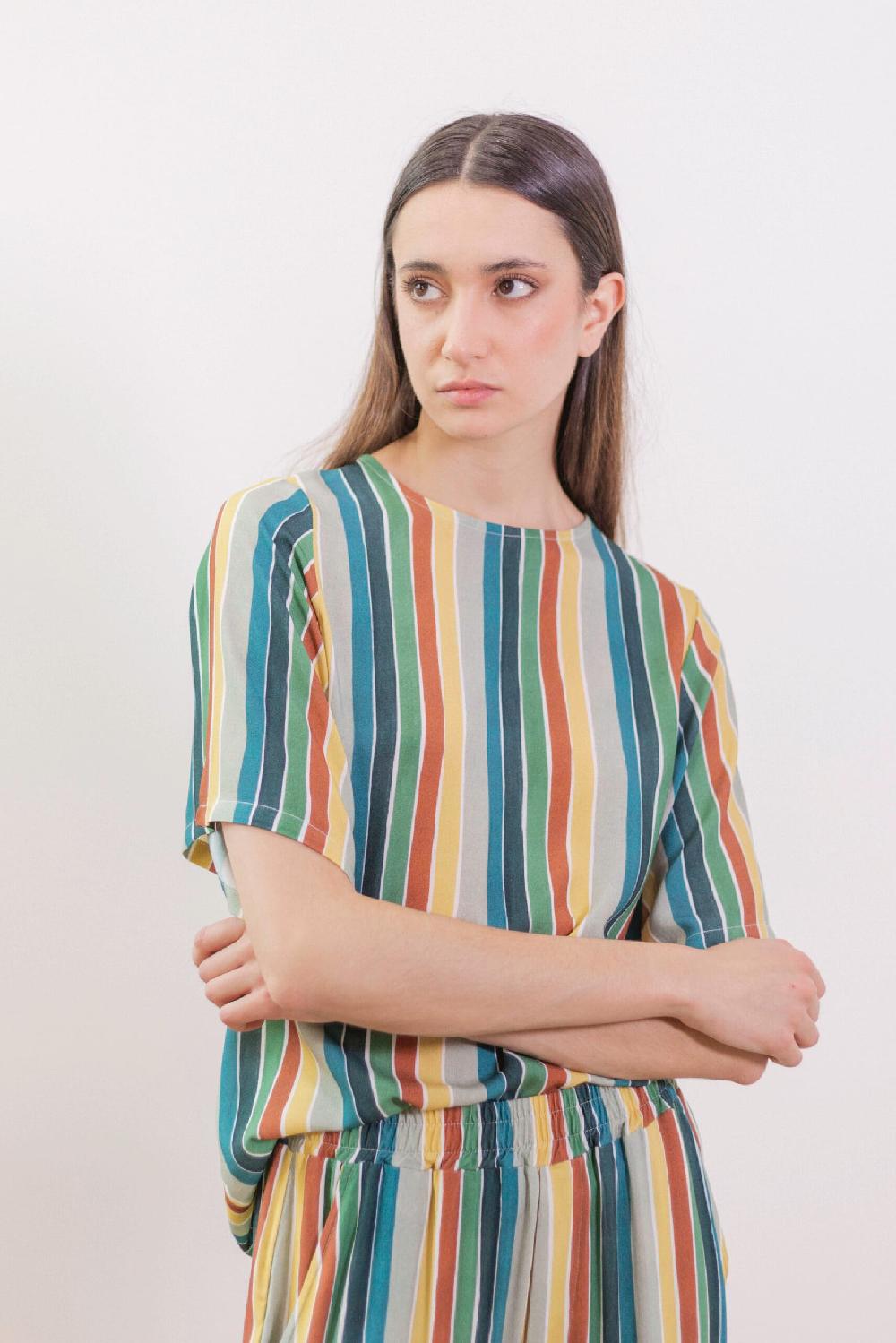 pan producto básico Blusa estampada de rayas