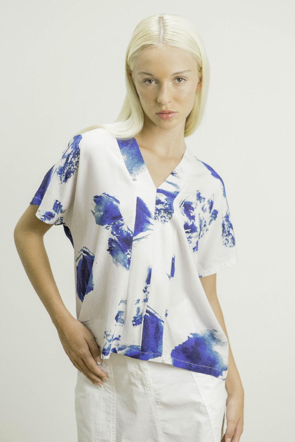 pan producto básico Blusa oversize estampado azul
