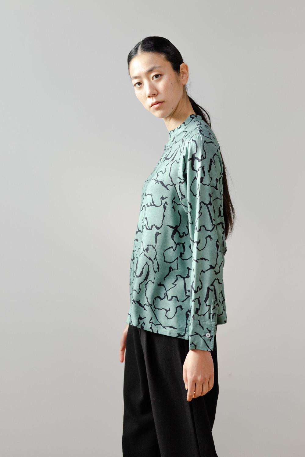 Pan Producto Básico Blusa Verde Estampada