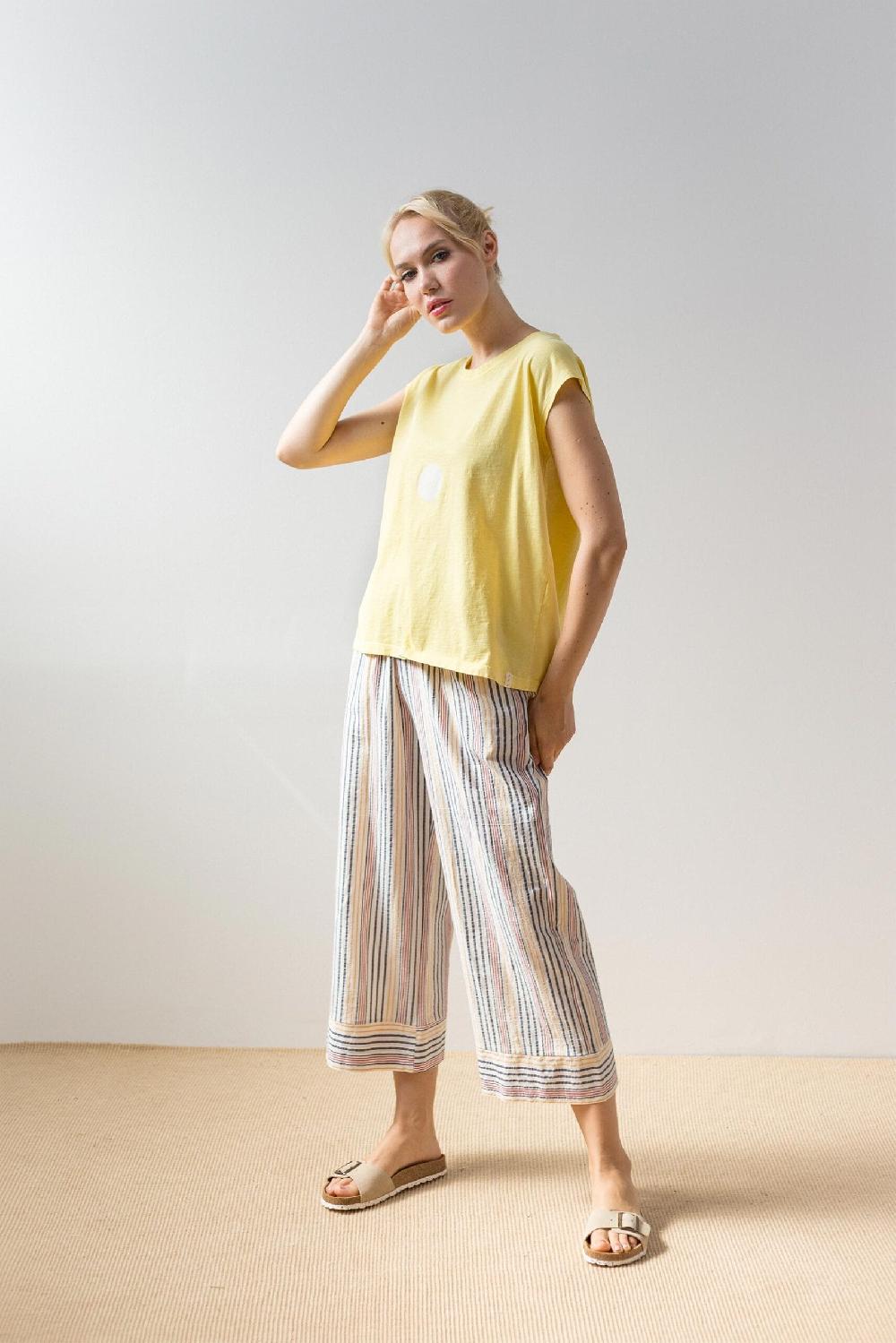 pan producto básico Camiseta amarilla