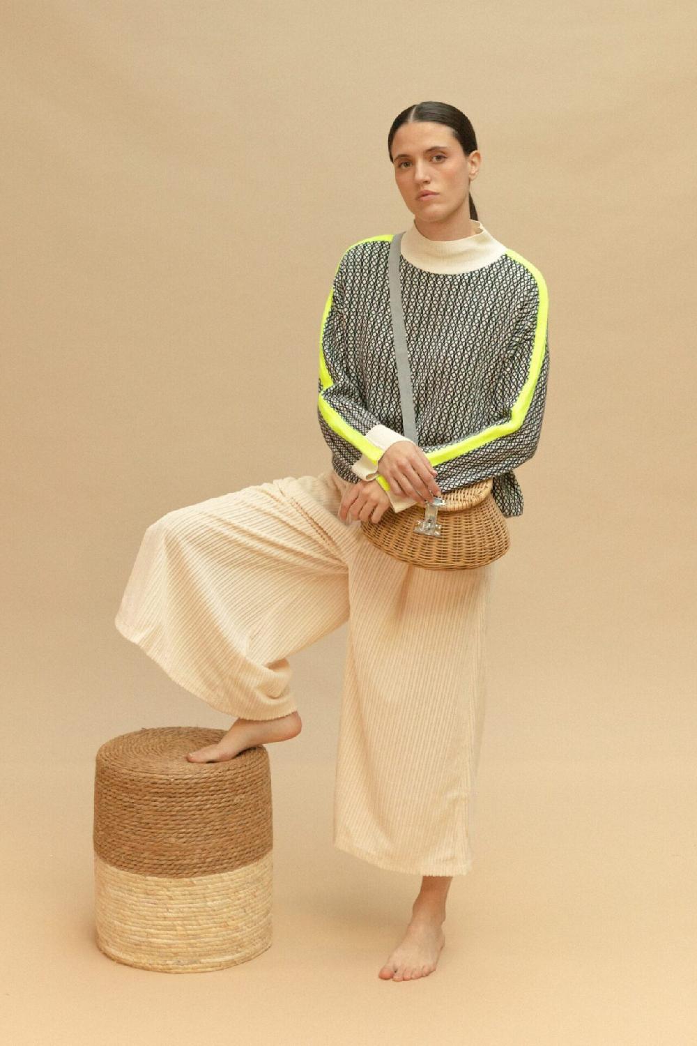 pan producto básico Falda pantalón de pana larga