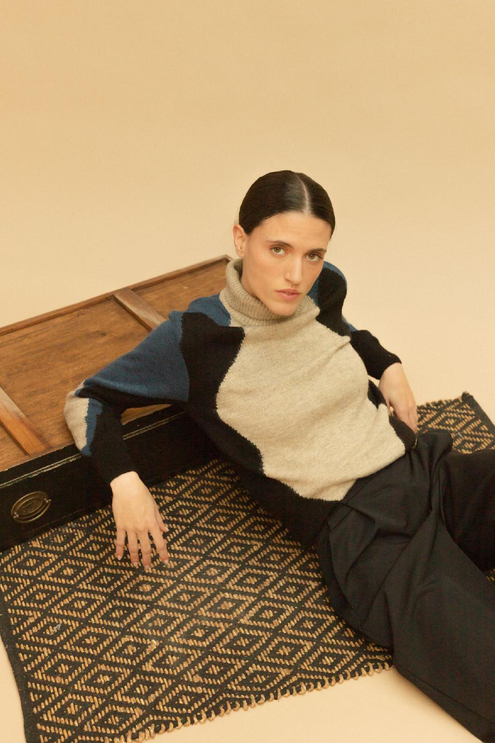 Pan Producto Básico Jersey Cuello Chimenea Ondas