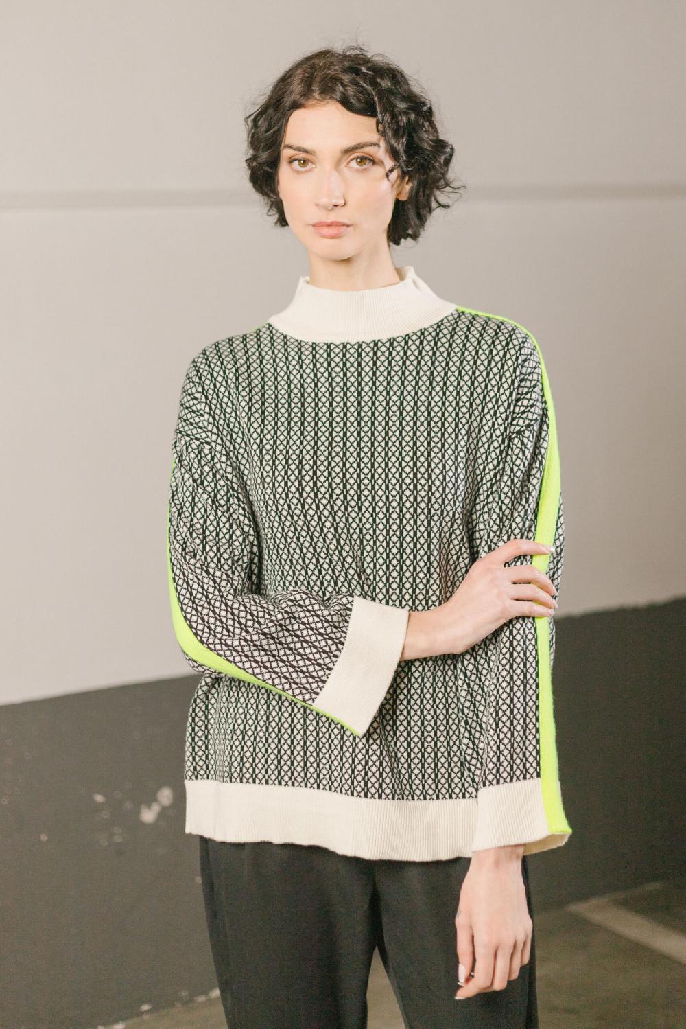 Pan Producto Básico Jersey Oversize Negro Y Flúor