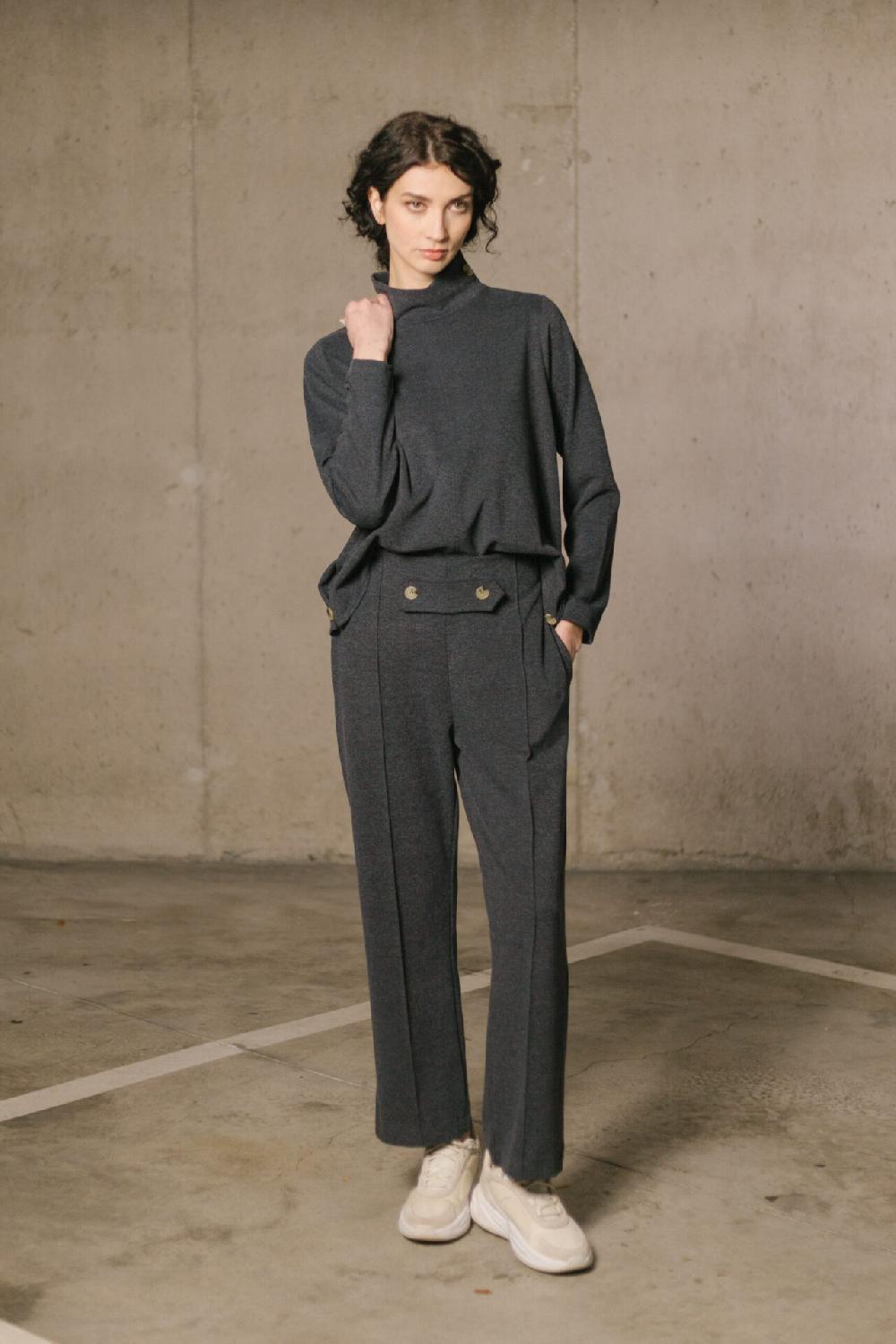 pan producto básico Pantalón gris corte clásico