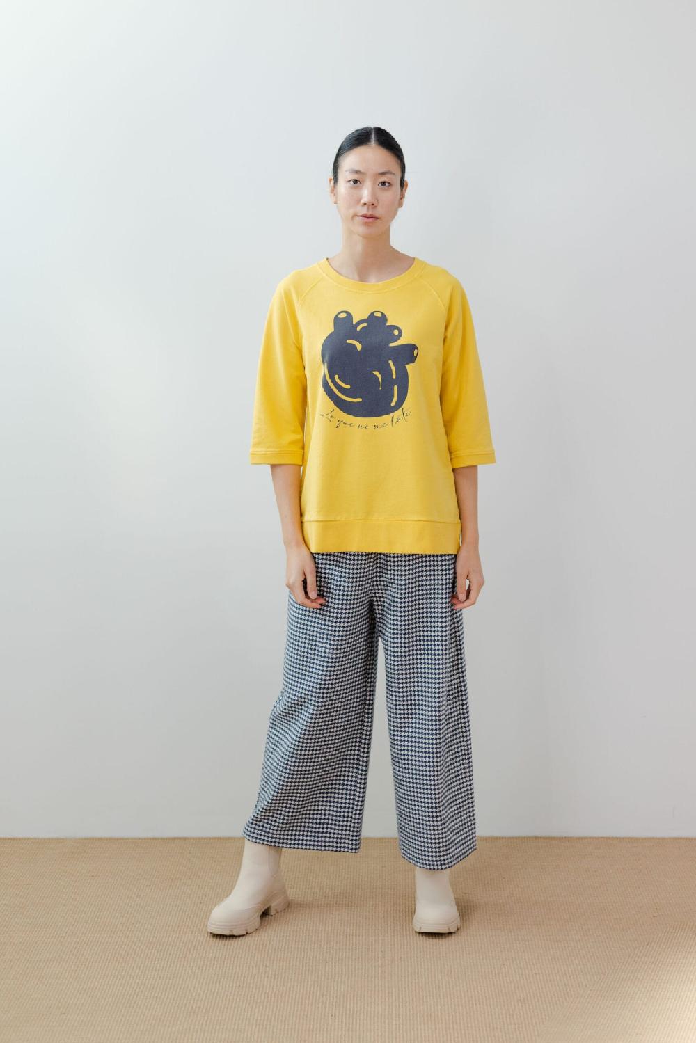 Pan Producto Básico Sudadera Amarilla «corazón»