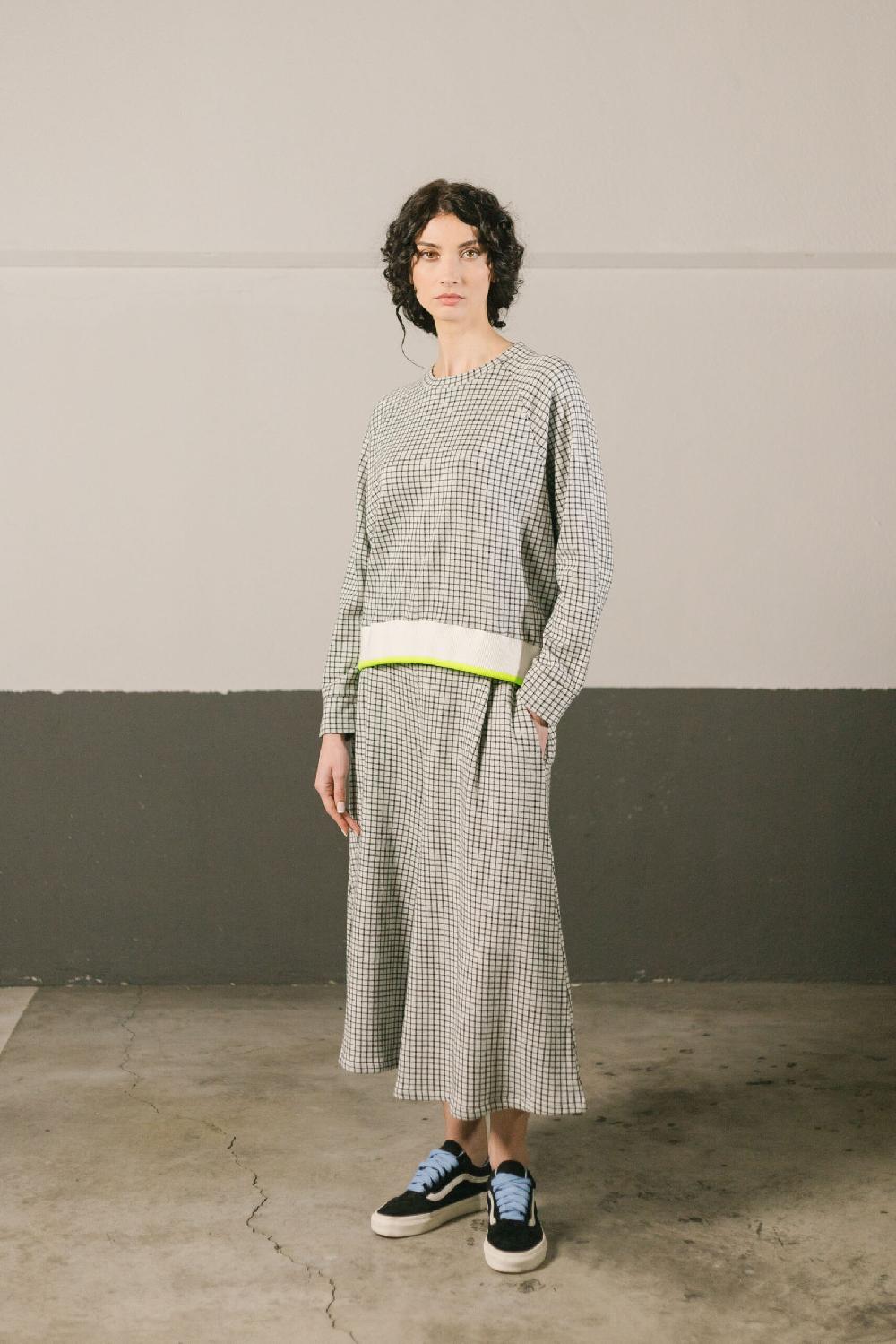 Pan Producto Básico Sudadera Cuadritos Y Flúor