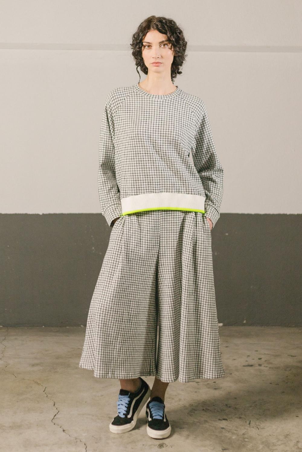 Pan Producto Básico Sudadera Cuadritos Y Flúor