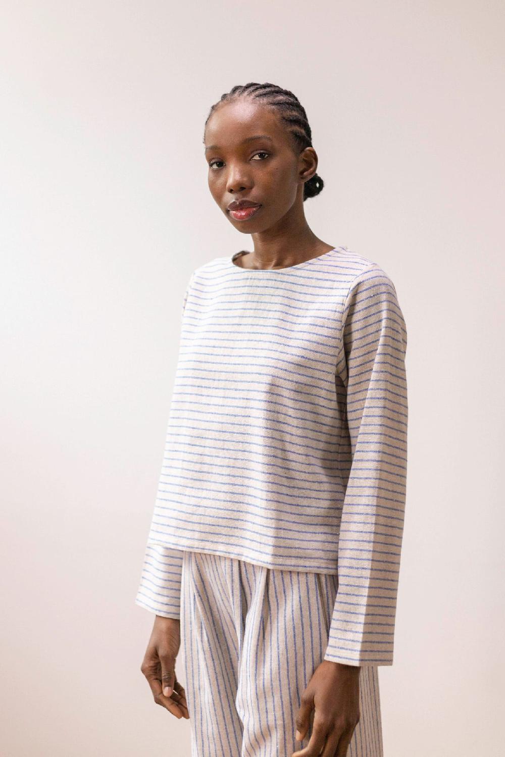 Pan Producto Básico Top Rústico Rayas Azules Finas