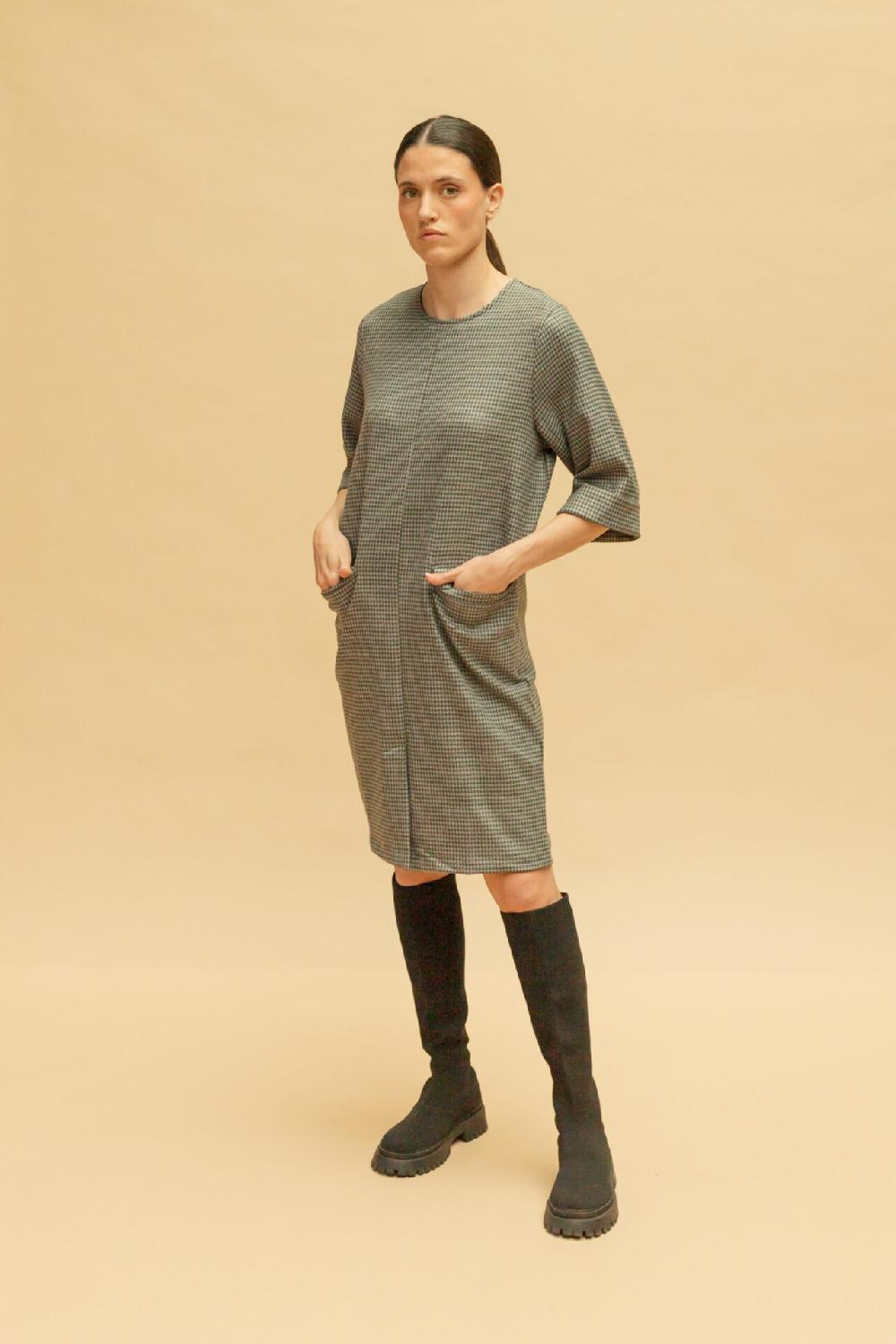 Pan Producto Básico Vestido Cuello Redondo