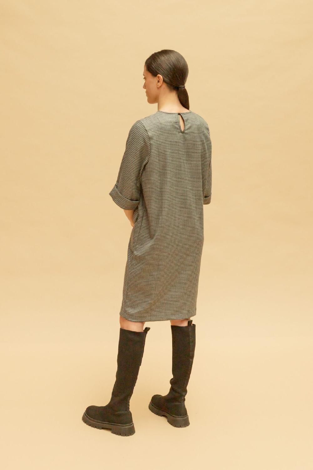 Pan Producto Básico Vestido Cuello Redondo