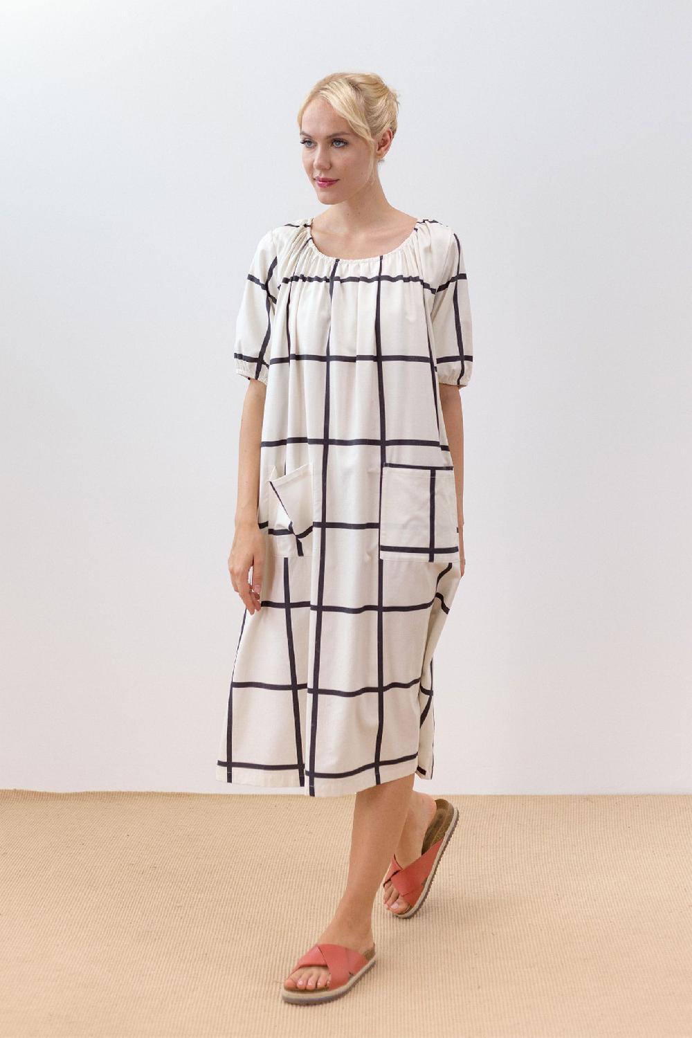 Pan Producto Básico Vestido De Cuadros Negros