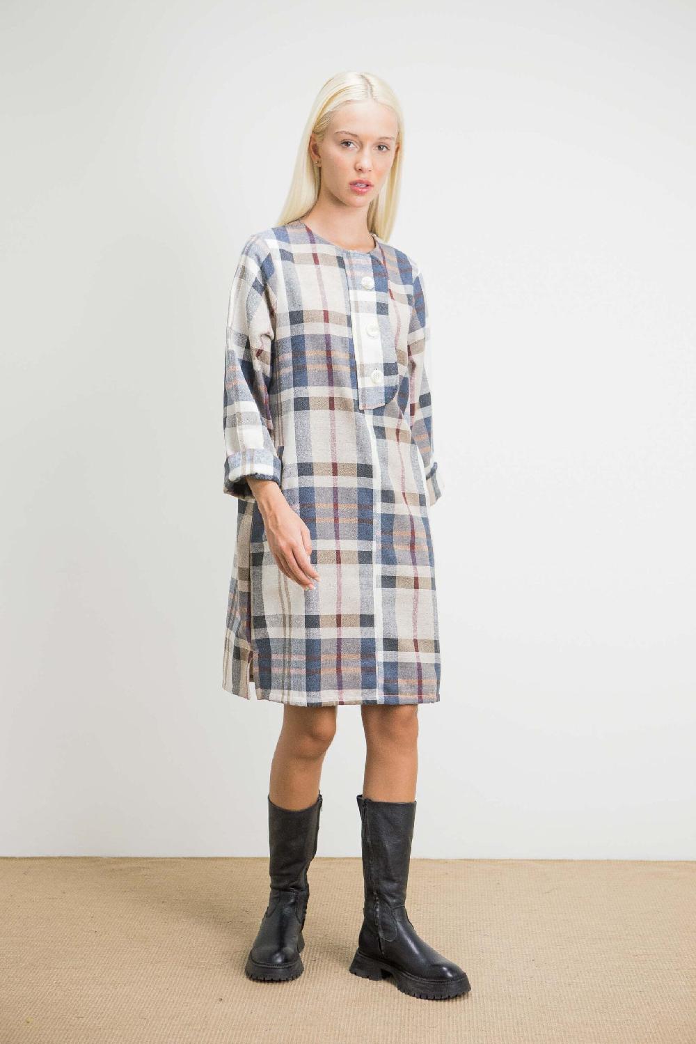 pan producto básico Vestido de cuadros