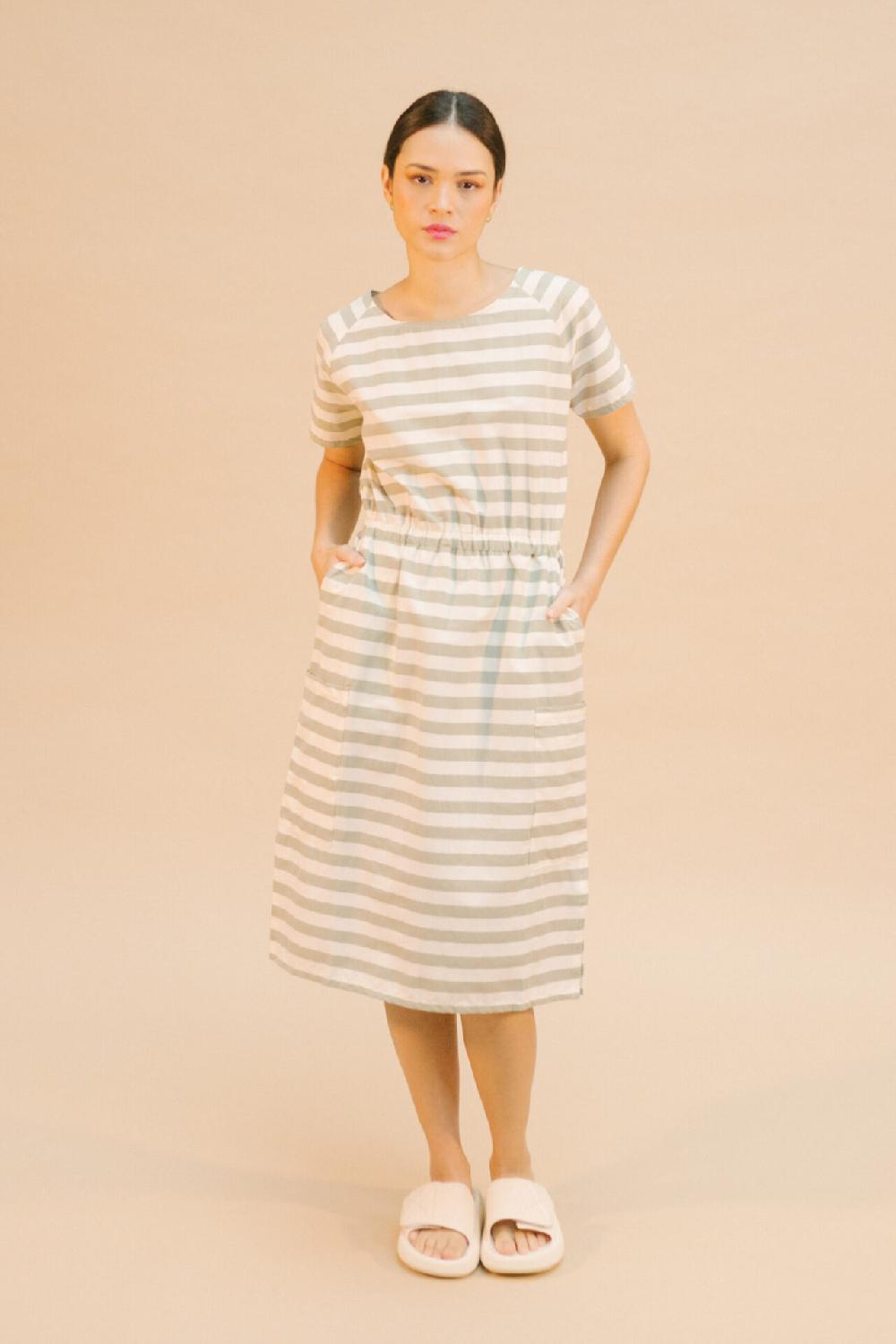 pan producto básico Vestido midi de rayas