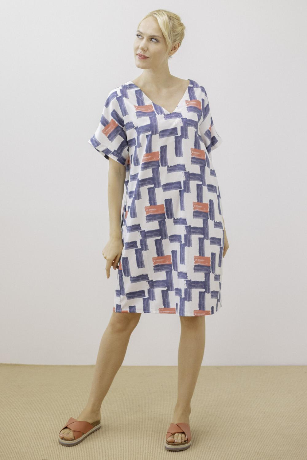 pan producto básico Vestido oversize estampado