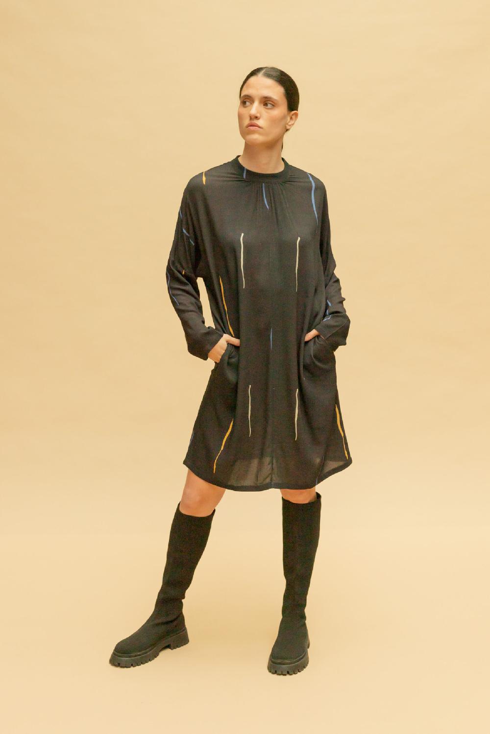 pan producto básico Vestido estampado cuello plisado