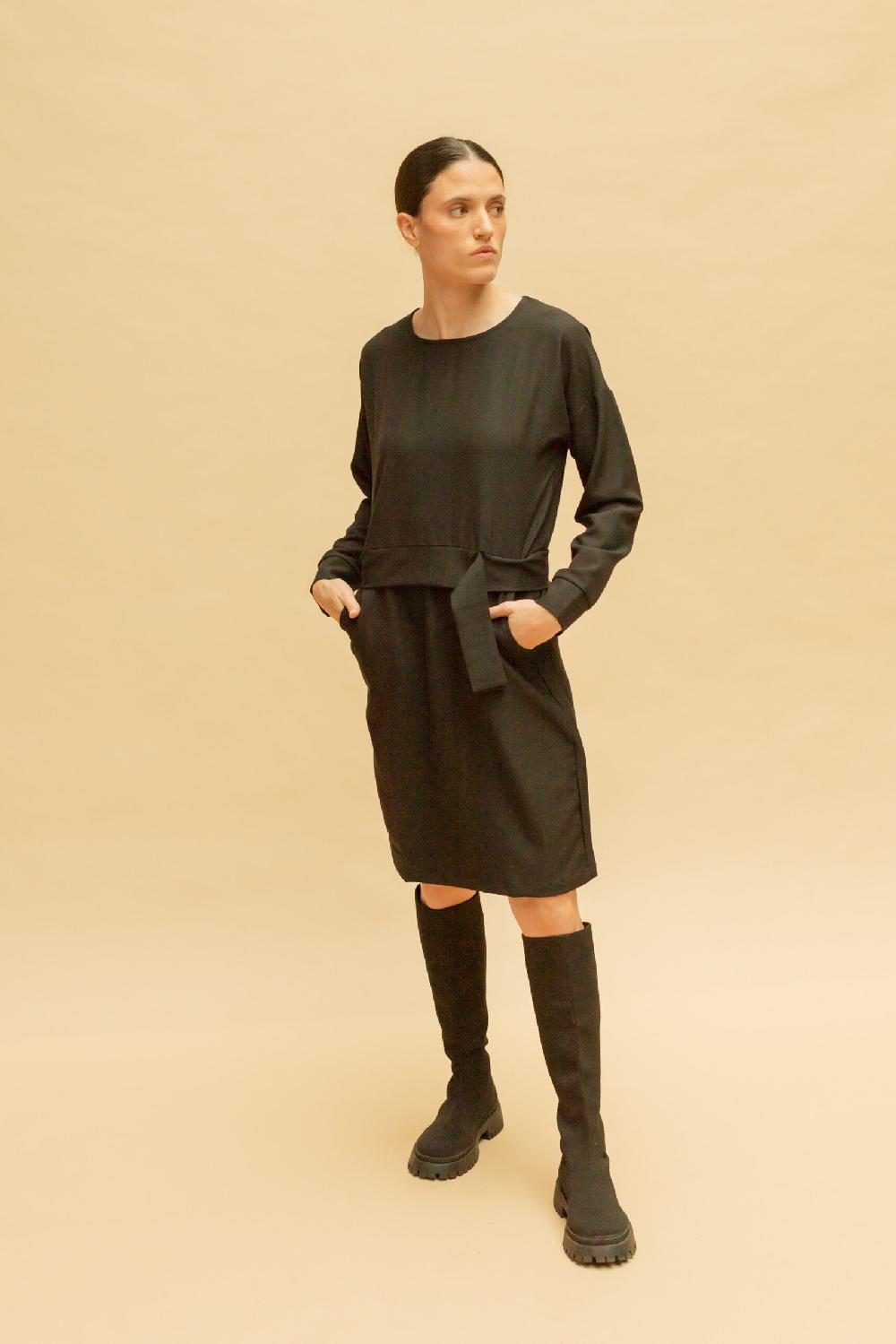 pan producto básico Vestido negro detalles cinturón