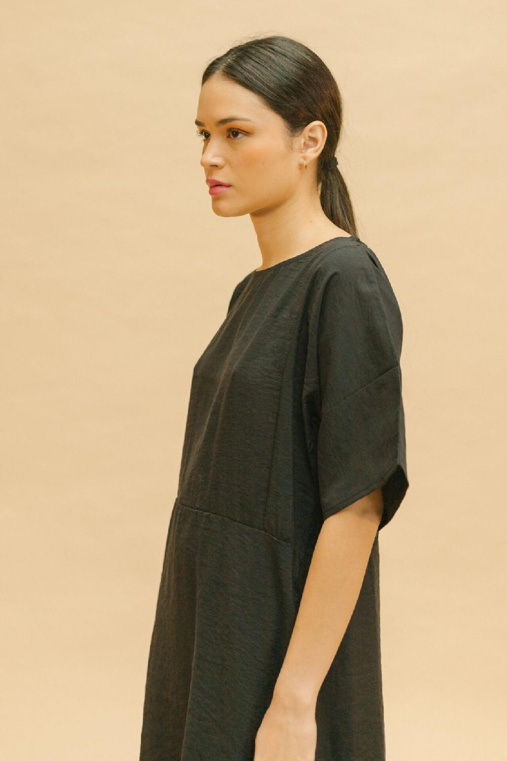 Pan Producto Básico Vestido Negro Oversize Con Cinturón