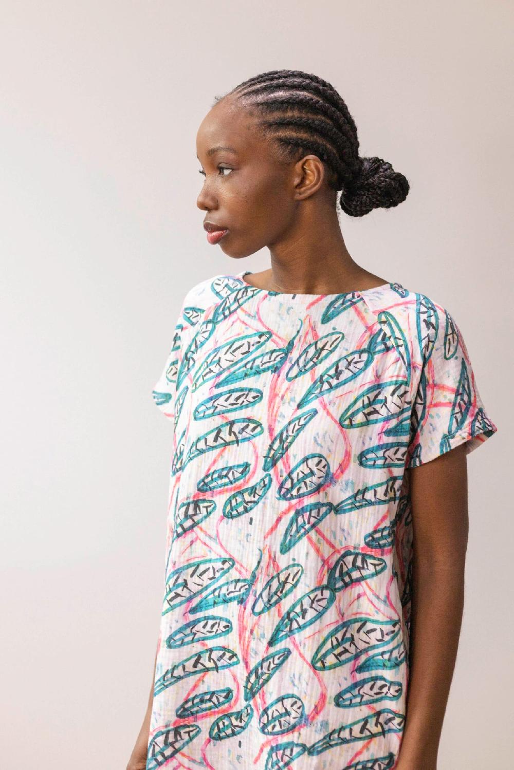 pan producto básico Vestido oversize muselina estampada