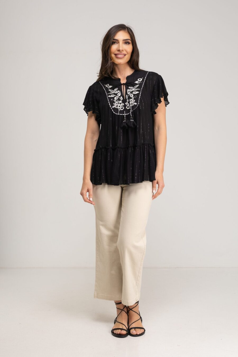 peace&love by calao BLUSA LISA BORDADA CUELLO MAO