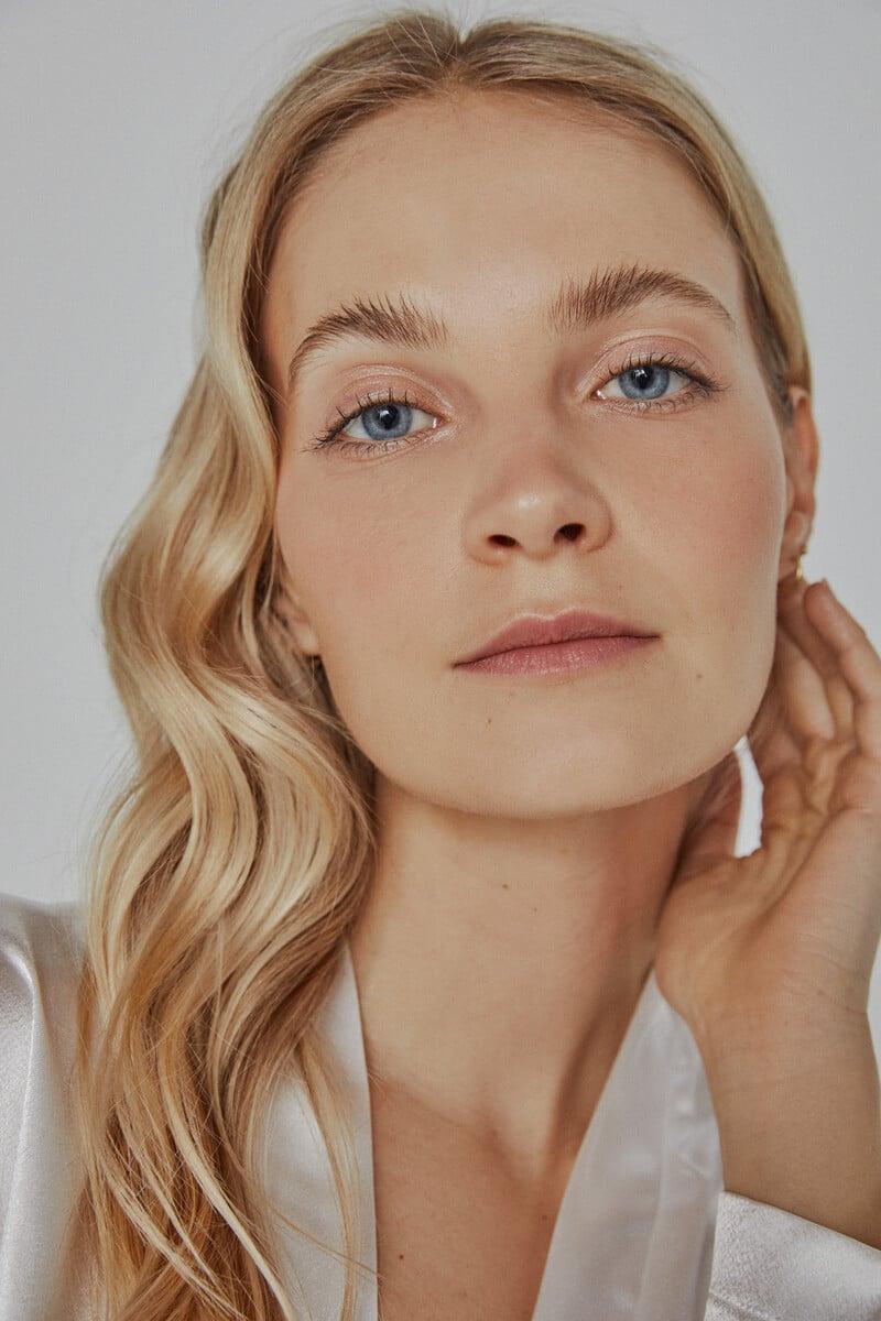 Pedro Del Hierro Bata De Mujer Ivette Bridal Corta De Satén En Blanco