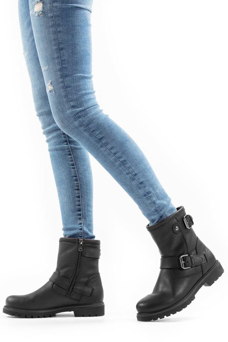 pedro del hierro Botas de piel con forro interior de piel