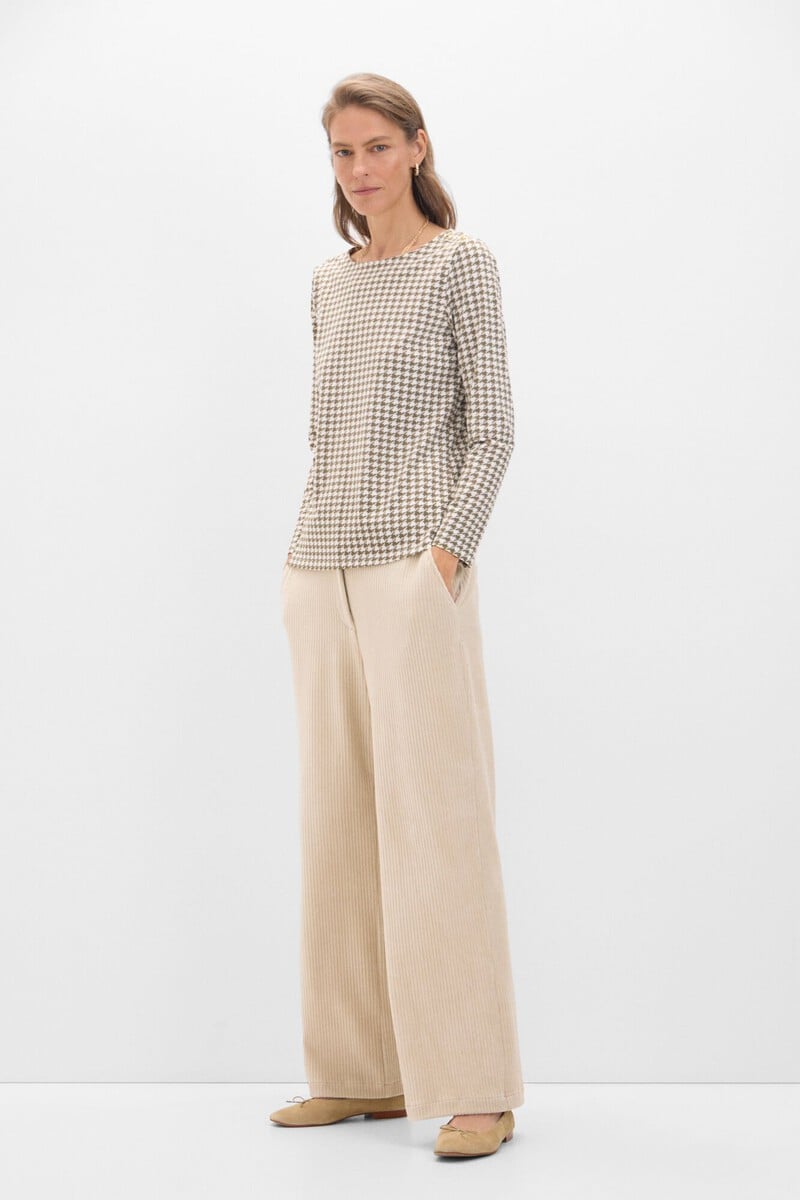 Pedro Del Hierro Camiseta Básica Escote Barco Con Botones Dorados