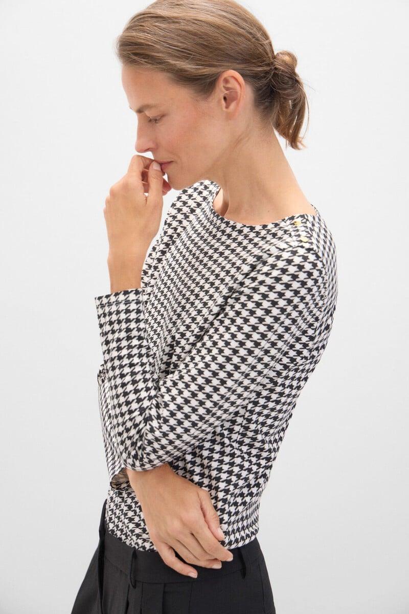 pedro del hierro Camiseta básica escote barco con botones dorados