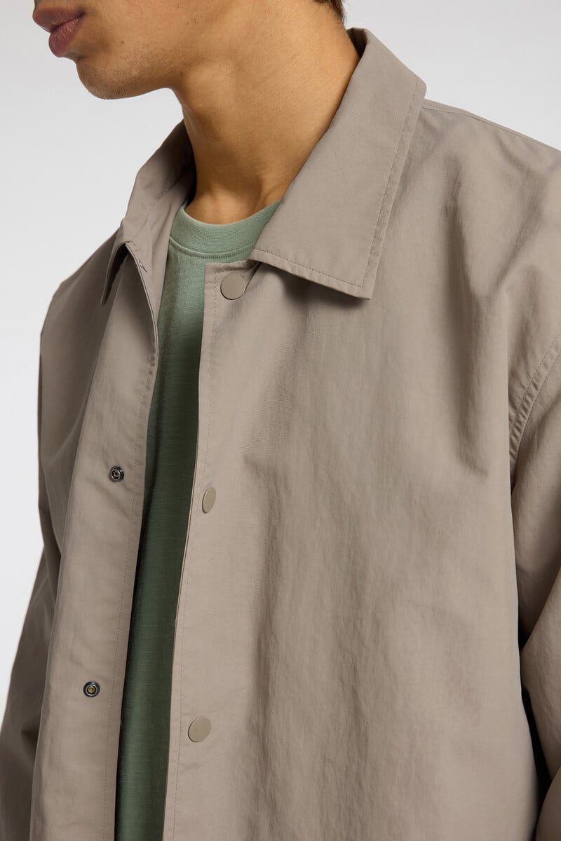 Pedro Del Hierro Chaqueta Corta Con Cuello Confeccionada Con Materiales Reciclados